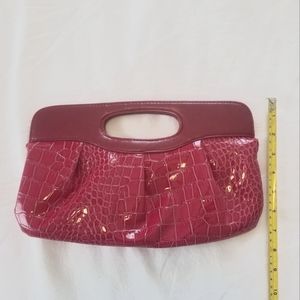 Crocodile Clutch
